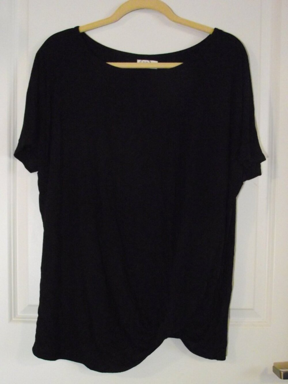 WOMENS 2X Maurices’ 24/7 SHORT SLEEVE BLACK TOP